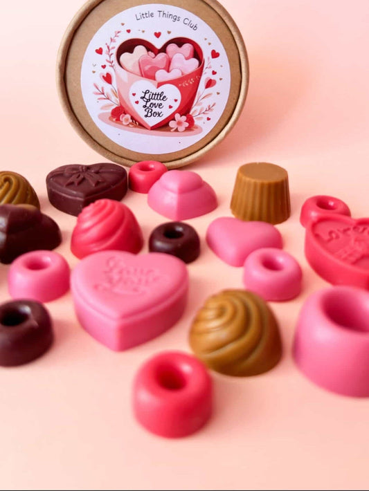 candy looking wax melts in kraft box 